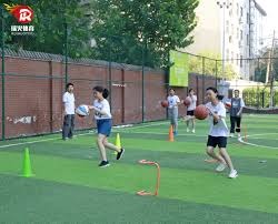 世体：西蒙尼赛中对维尼修斯喊“弗洛伦蒂诺会赶走你的”