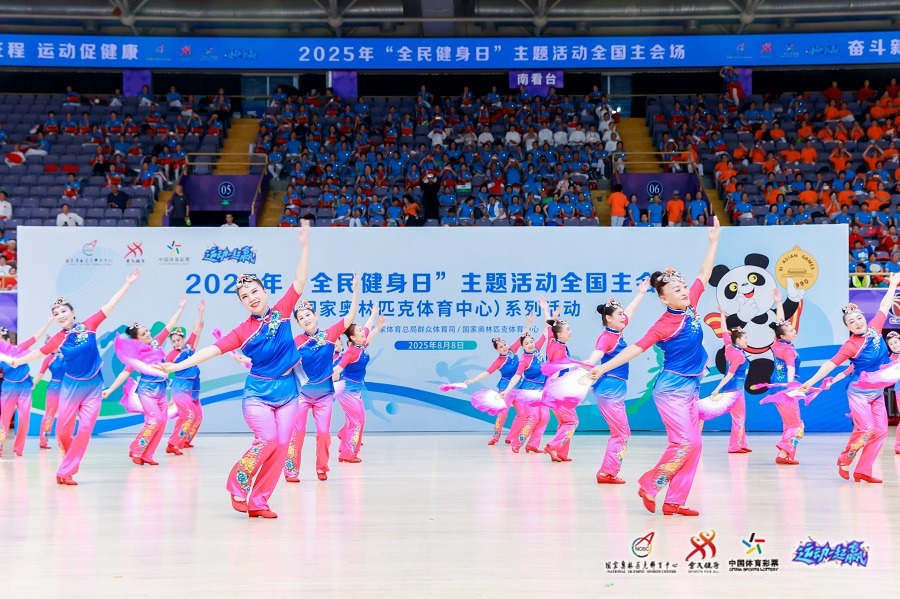 0.7秒绝杀！第6败提前到手！73胜神迹难破，张伯伦的纪录保不住了