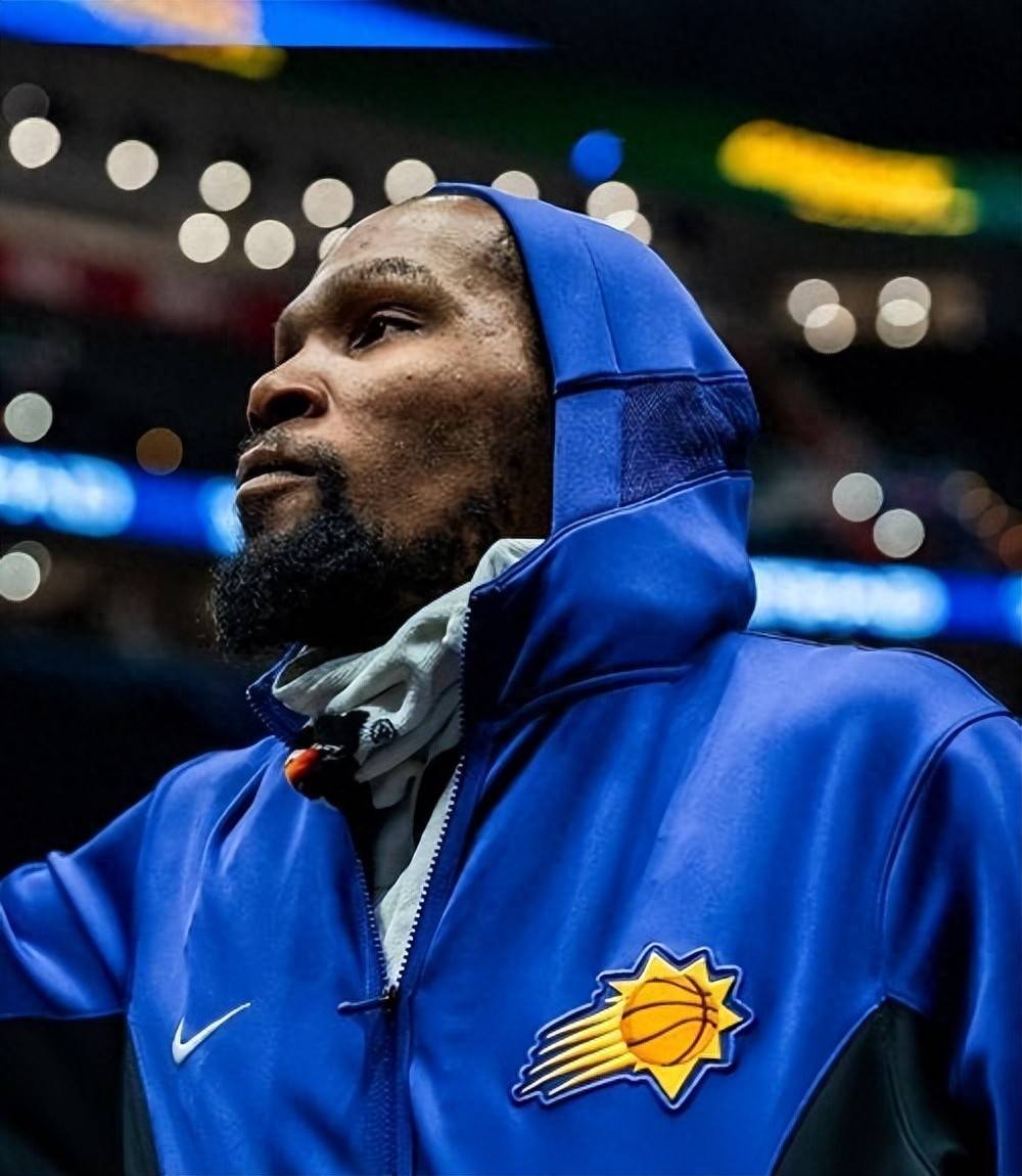 多个赛季的 多个赛季的